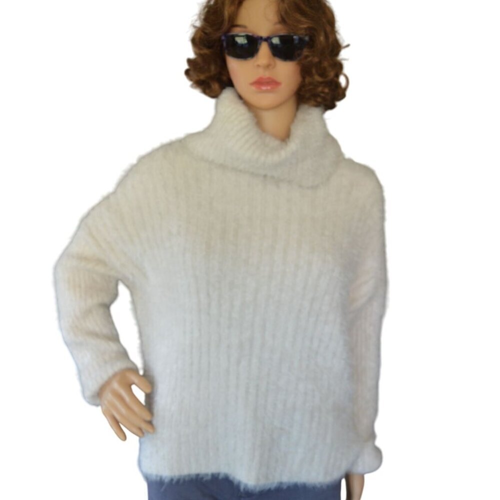 NWT Fate Fuzzy Off White Cowl Neck Sweater Women's Size Small Cozycore Fall Boho